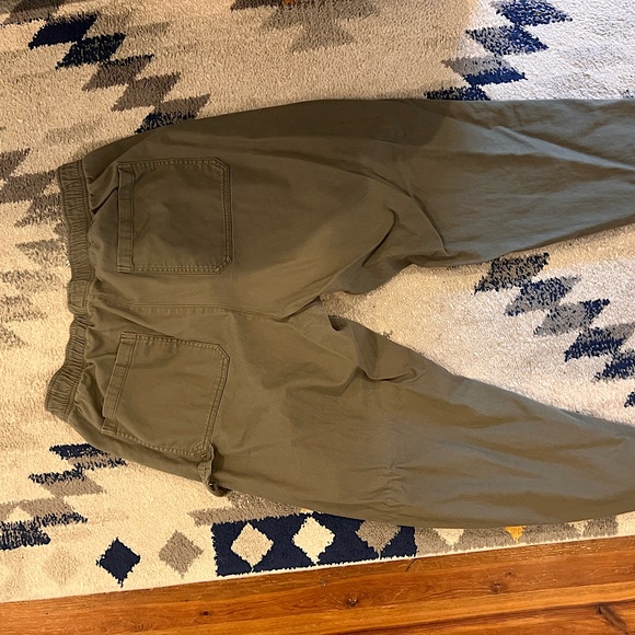 Old Navy XL army green cargo pants - Picture 3 of 3